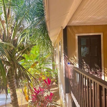 Island Style Home, Low Key Rental Roatan Bagian luar foto