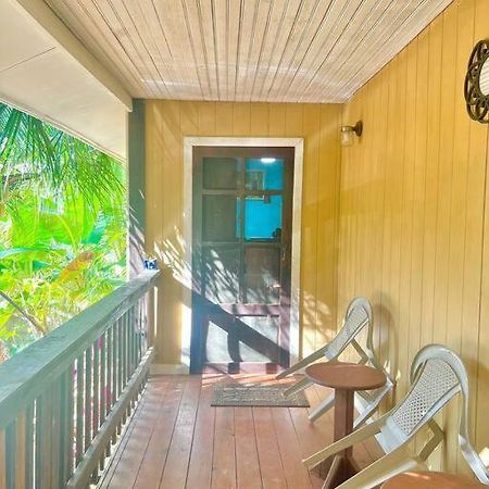 Island Style Home, Low Key Rental Roatan Bagian luar foto